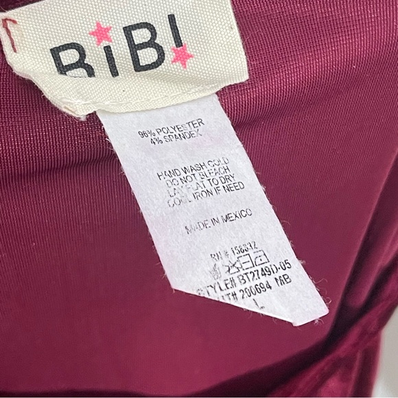 BiBi Red Velvet Tie Shoulder Top Size Large - Picture 9 of 9